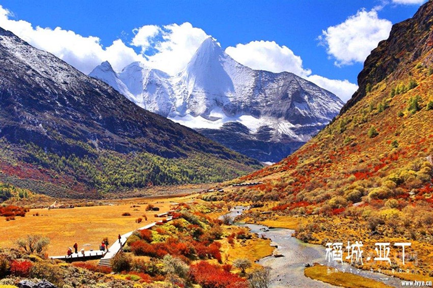 亞丁，秋滿