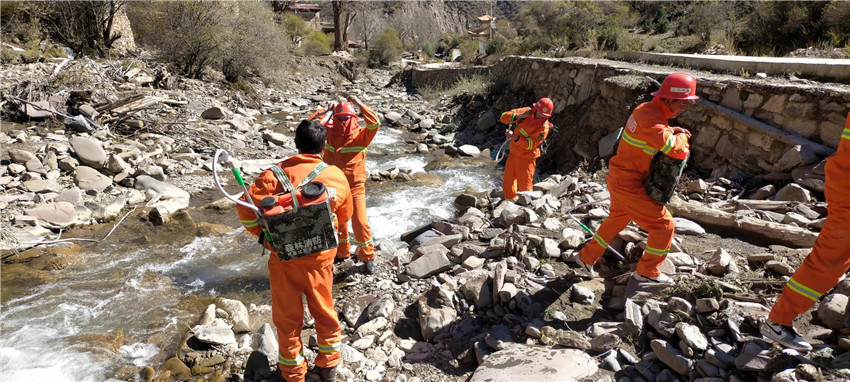 圖為演練現.jpg 圖為演練現.jpg